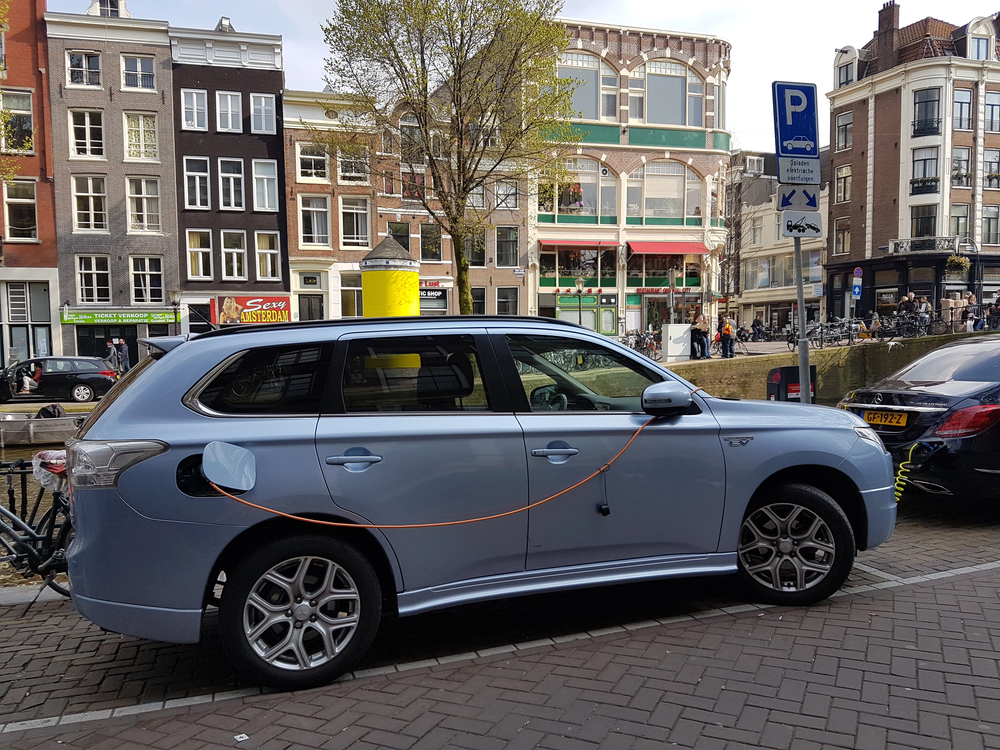 Europe EV Fleets Shield Drivers From Oil Shocks