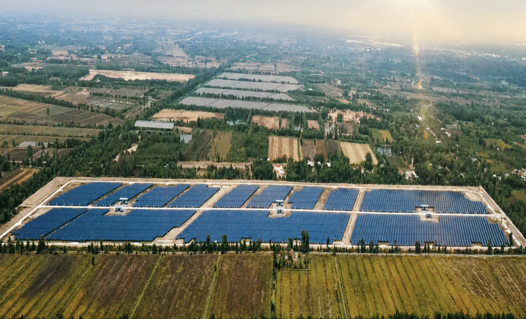 Vietnam Launches First Solar Power Deal for Clean Energy - Image 3
