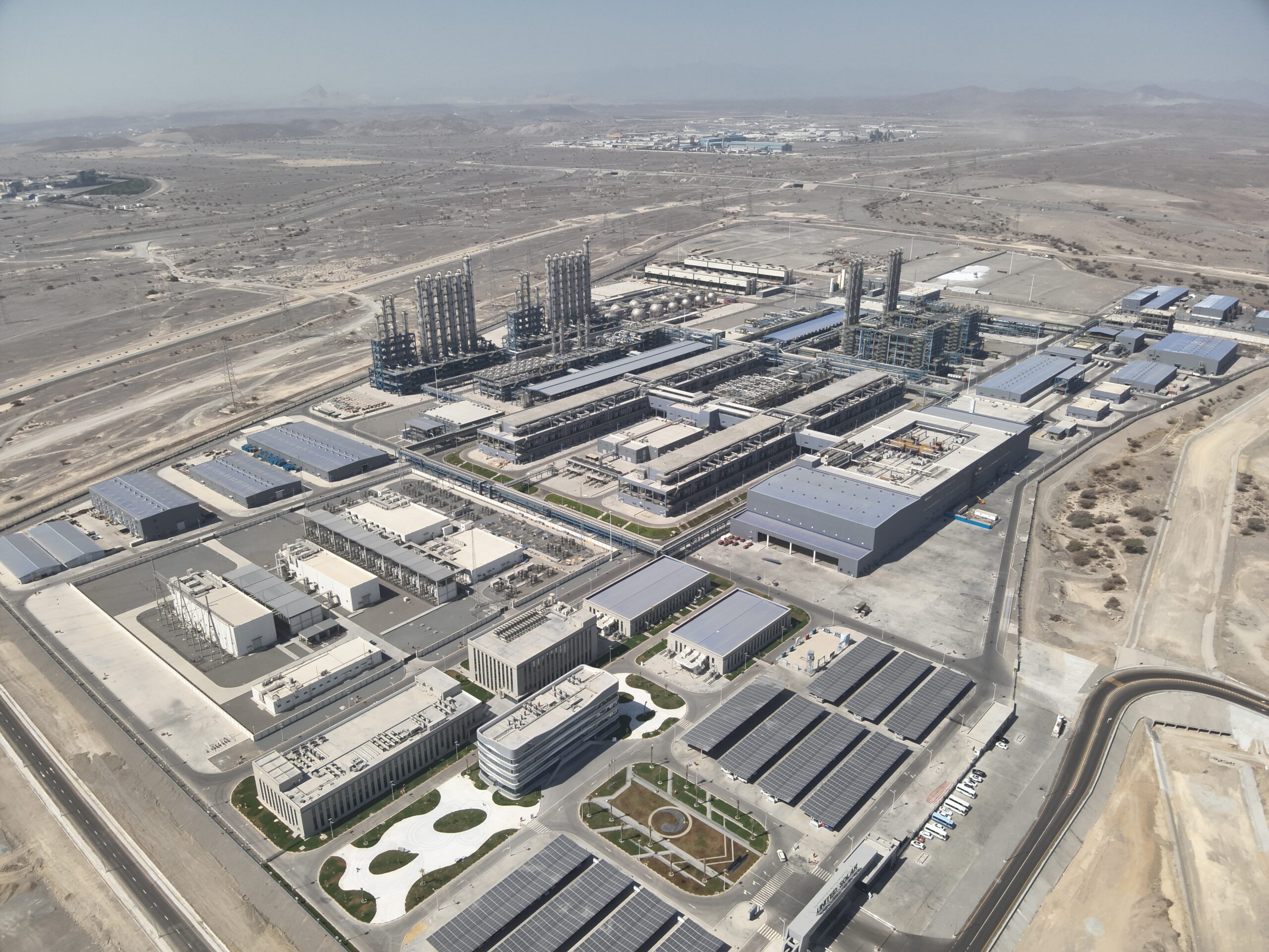 Oman's $1.6B Solar Factory Opens to Challenge China