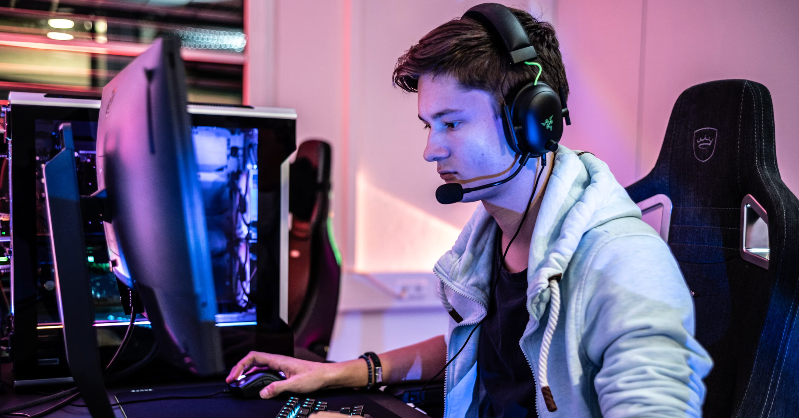 Texas Gamer Saves UK Teen's Life From 5,000 Miles Away