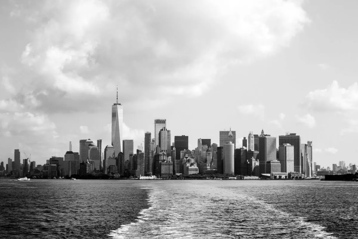 Multiple boats crowded at Manhattan waterfront evacuating people after September 11 attacks